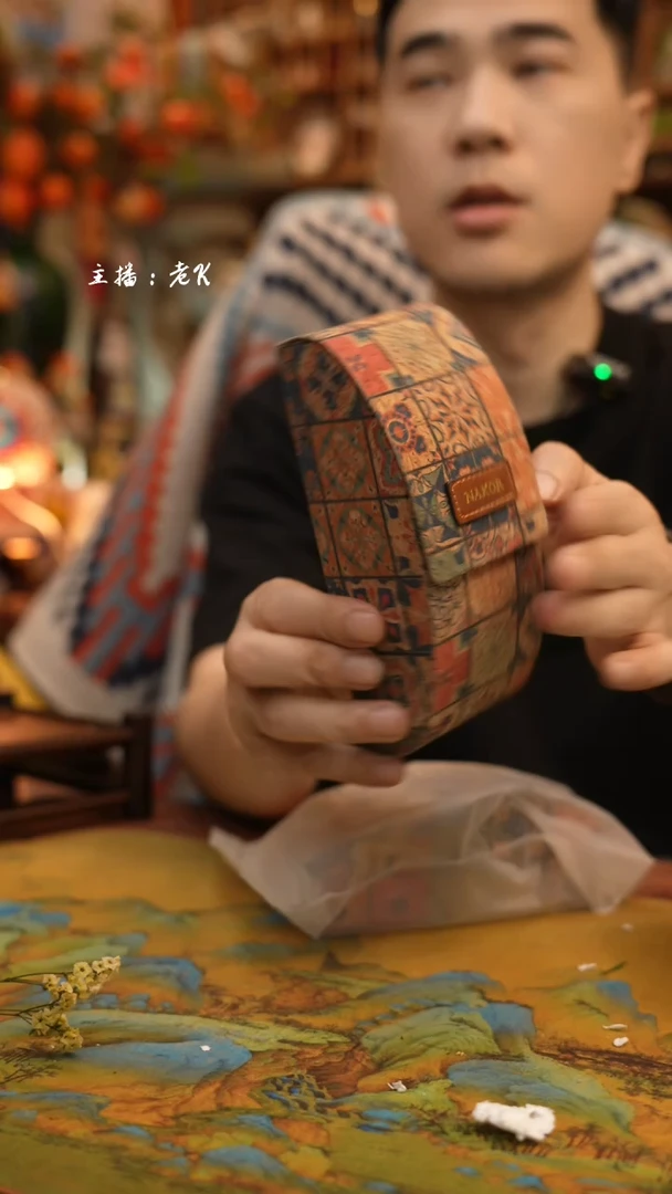 摆件眼镜盒-样品-介意勿拍
