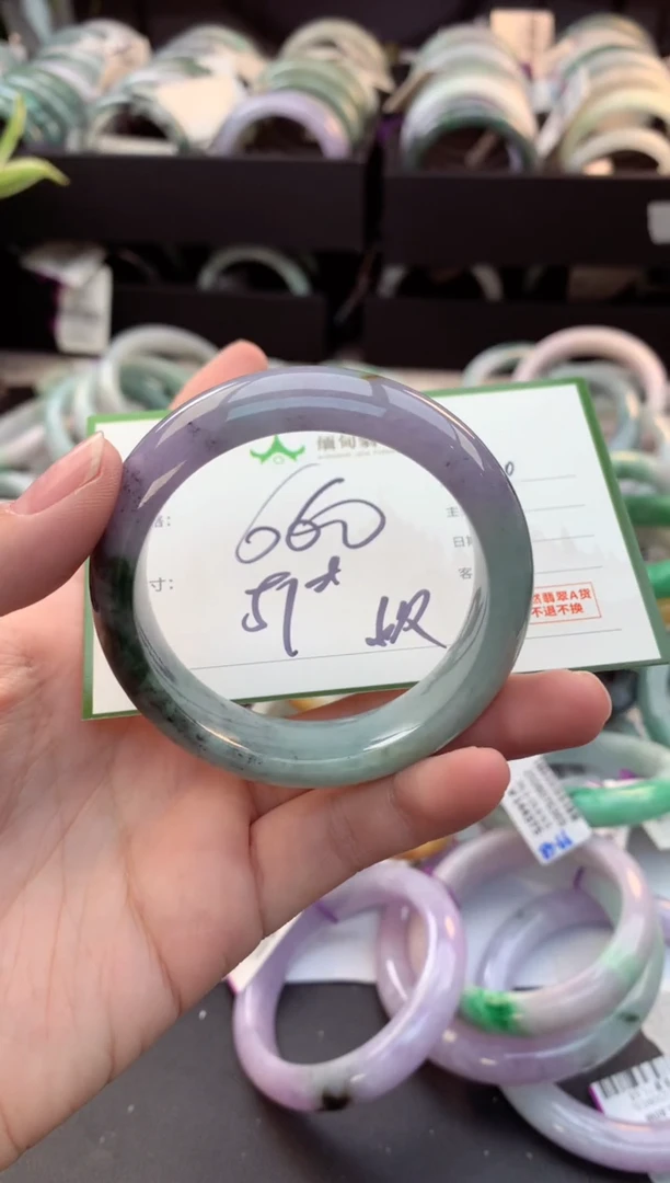定制翡翠未镶嵌许****⁵毛货需精细抛光+多人