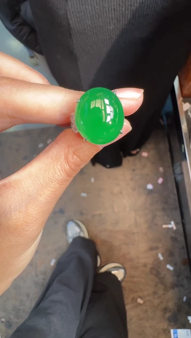 未镶嵌定制翡翠翡翠A货有轻微色差属于正常现象，蛋面1