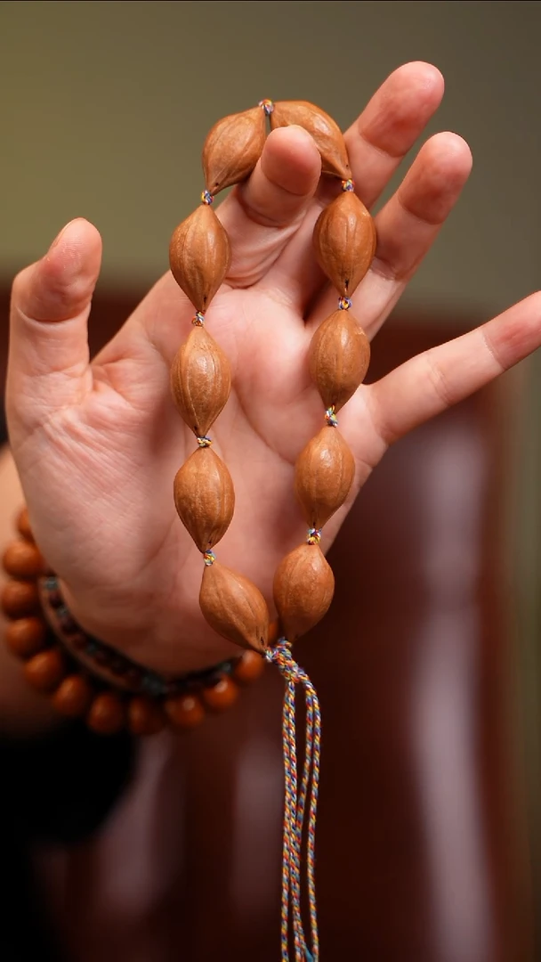 橄榄核手串手****9苏工橄榄核