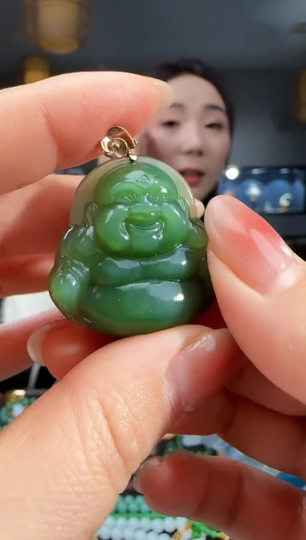 吊坠(不含链)未镶嵌和田玉有包容