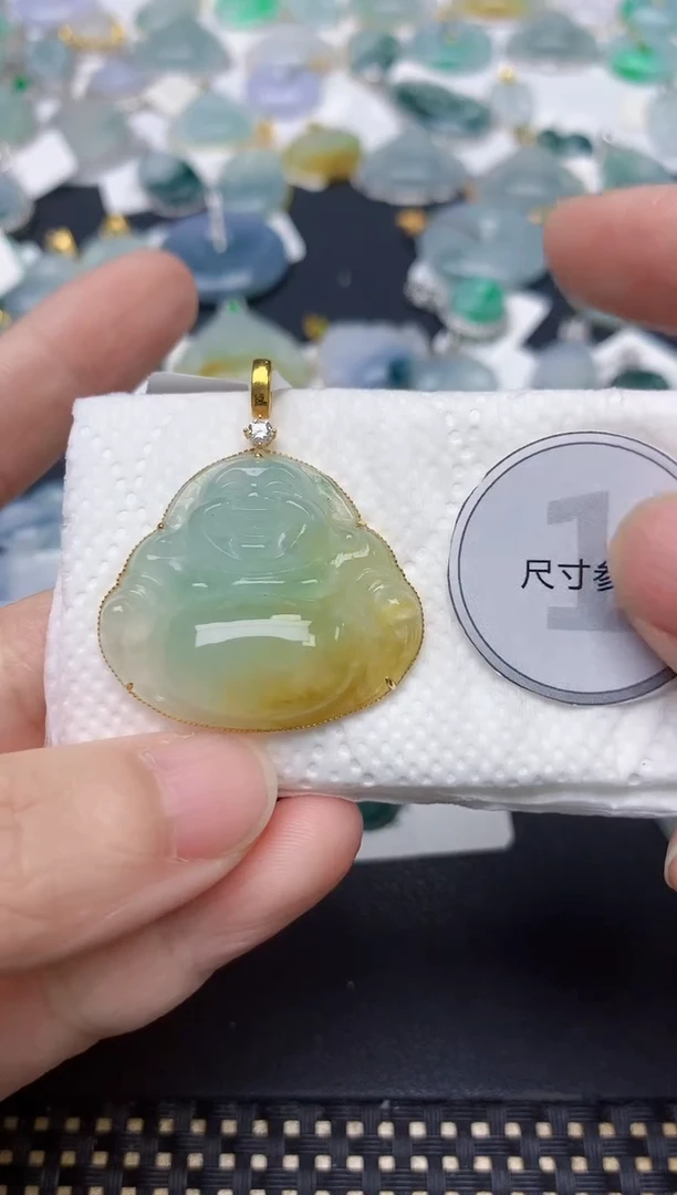颈饰18K金镶嵌翡翠天然缅甸A货翡翠