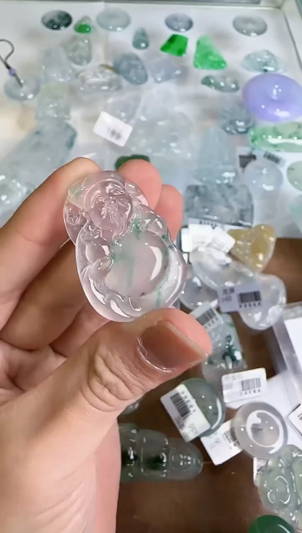 【闪购商品】翡翠吊坠(不含链)未镶嵌