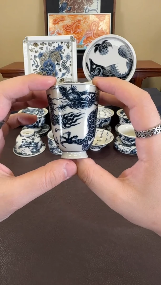 二号釉1351龙纹闻香杯