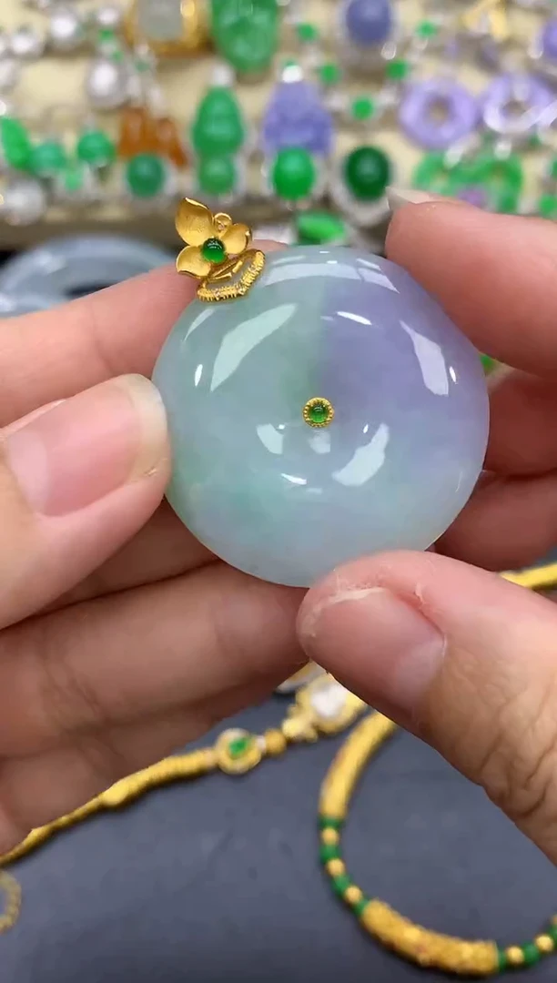 颈饰18K金镶嵌翡翠223-中国好珍宝