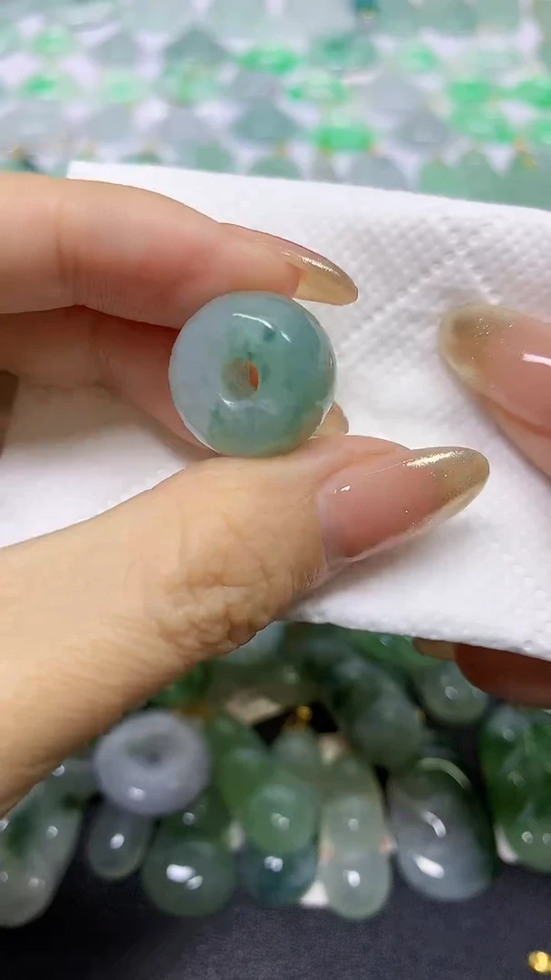 颈饰未镶嵌翡翠A货