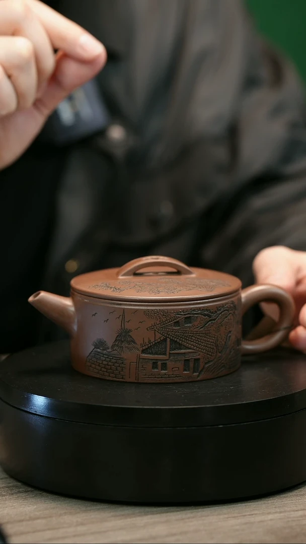 茶壶紫砂其*H2454底槽青刻绘汉瓦