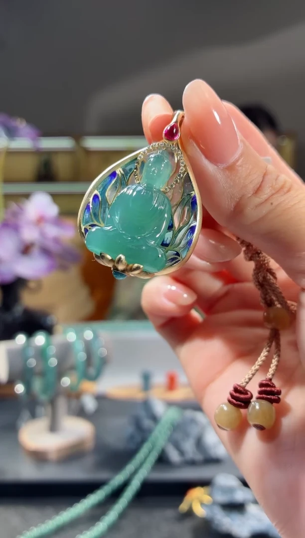 吊坠(不含链)未镶嵌翡翠佛