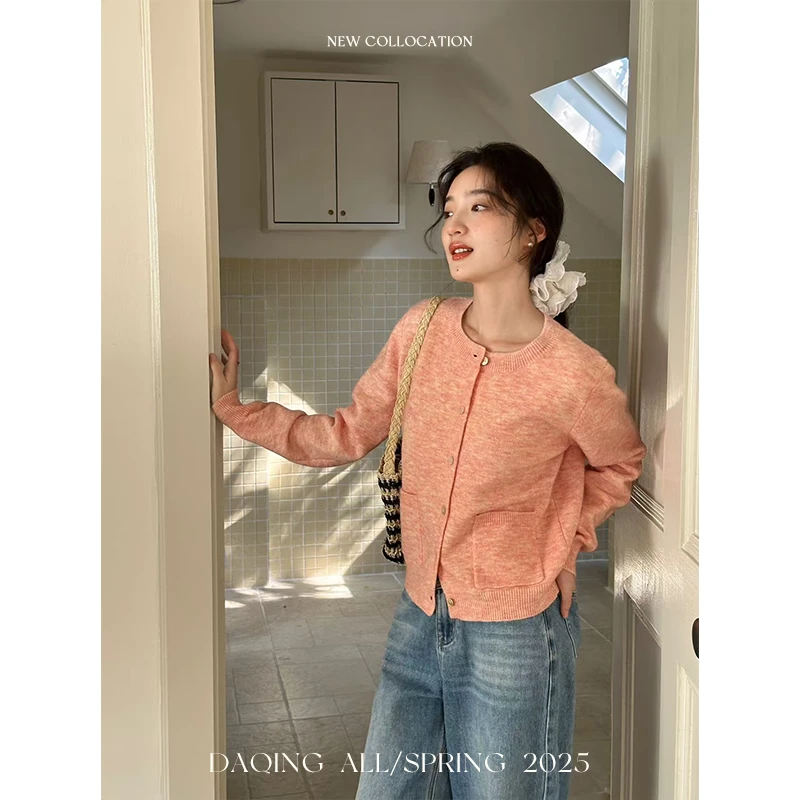 许大晴【樱梦】复古羊毛圆领杂纱粉长袖开衫毛衣D4815