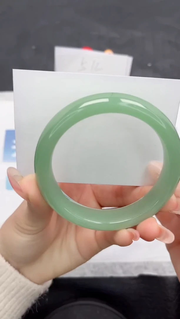 【闪购商品】石英质玉手镯未镶嵌L68-58