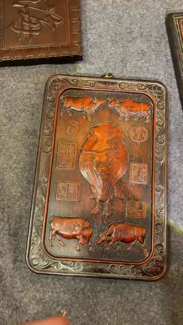非洲紫檀（红花梨）36x24cm挂扁五牛图