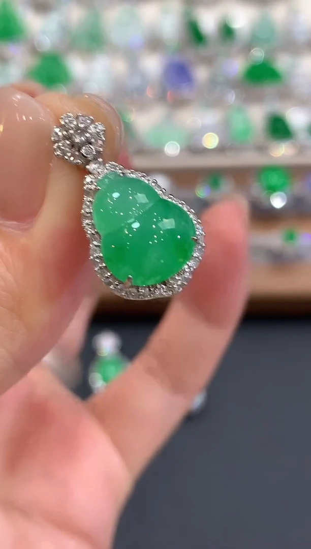 吊坠(不含链)18K金镶嵌翡翠a51