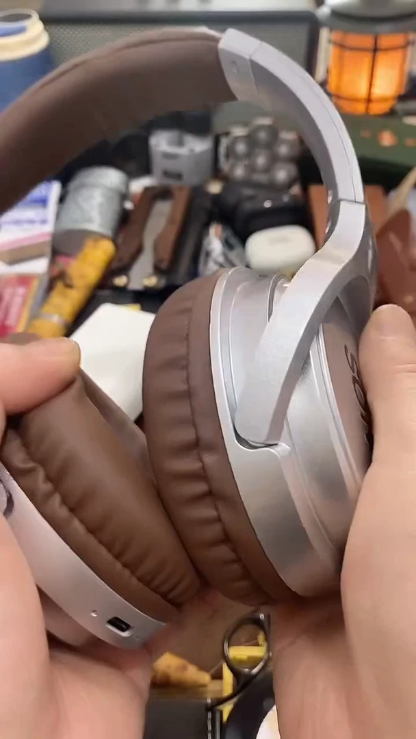 瓷片闪购商品  如图所示