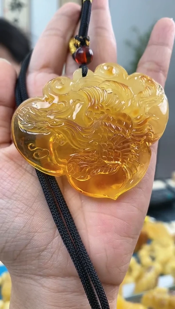 【闪购商品】蜜蜡裸石未镶嵌天然琥珀蜜蜡雕刻件