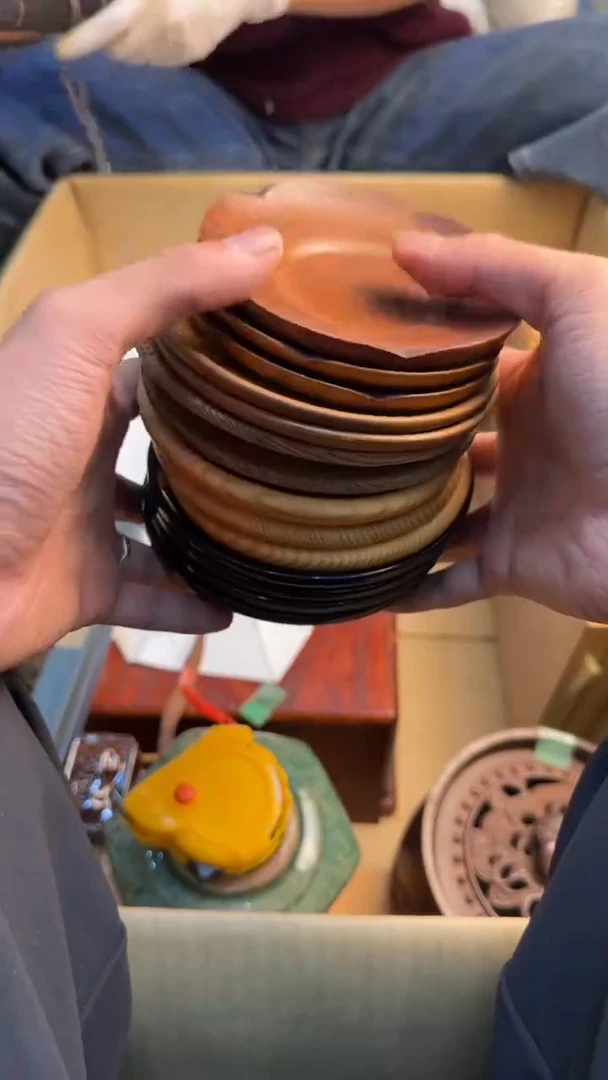 瓷片伊****包88888888      414