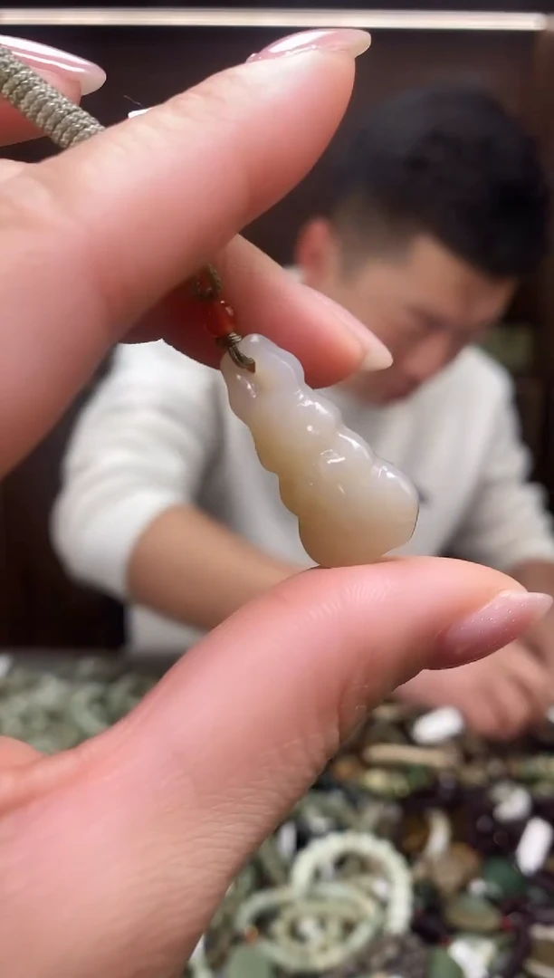 【闪购商品】和田玉颈饰未镶嵌多样性发货，拍一发一