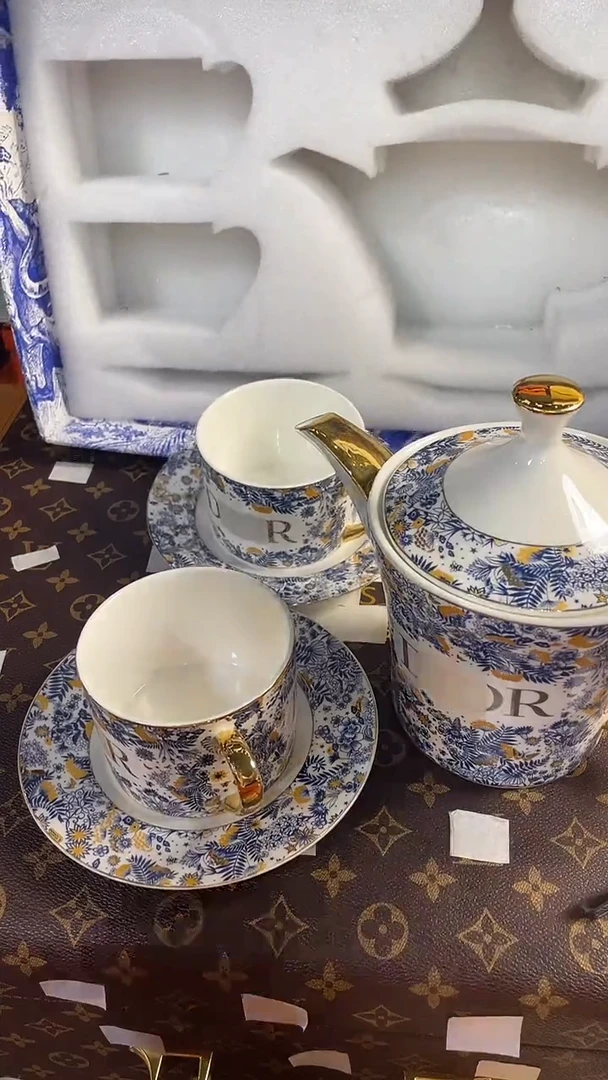杯鸿辉家品牌瓷器，京东包邮！
