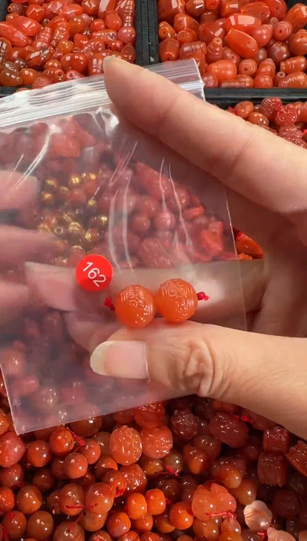 【闪购商品】南红玛瑙颈饰未镶嵌1