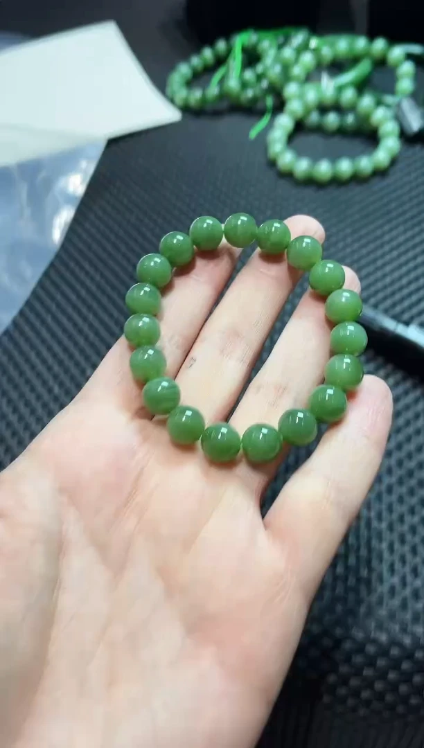 颈饰未镶嵌和田玉和田玉碧玉手串10mm福利款
