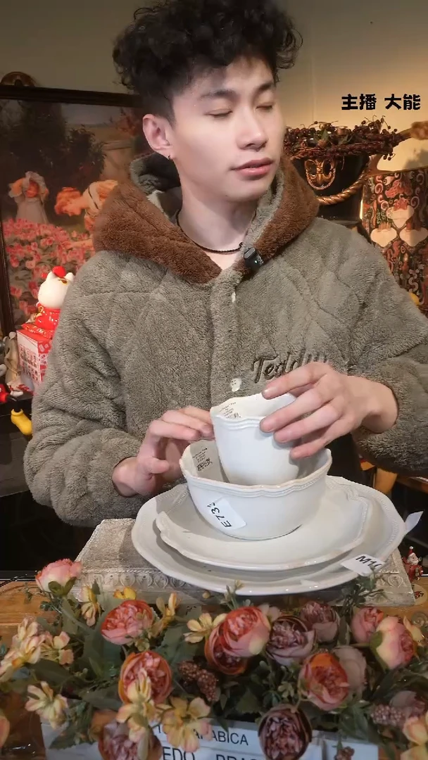 【闪购商品】默认微瑕高端树脂陶瓷摆件M109