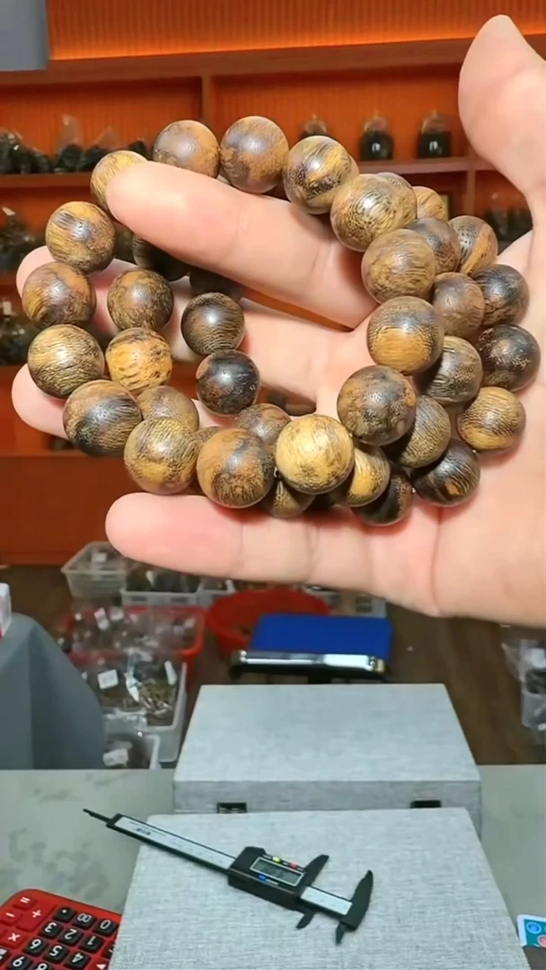 沉香手串145号单圈达拉干多样性发一