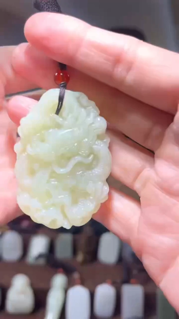 颈饰未镶嵌和田玉666