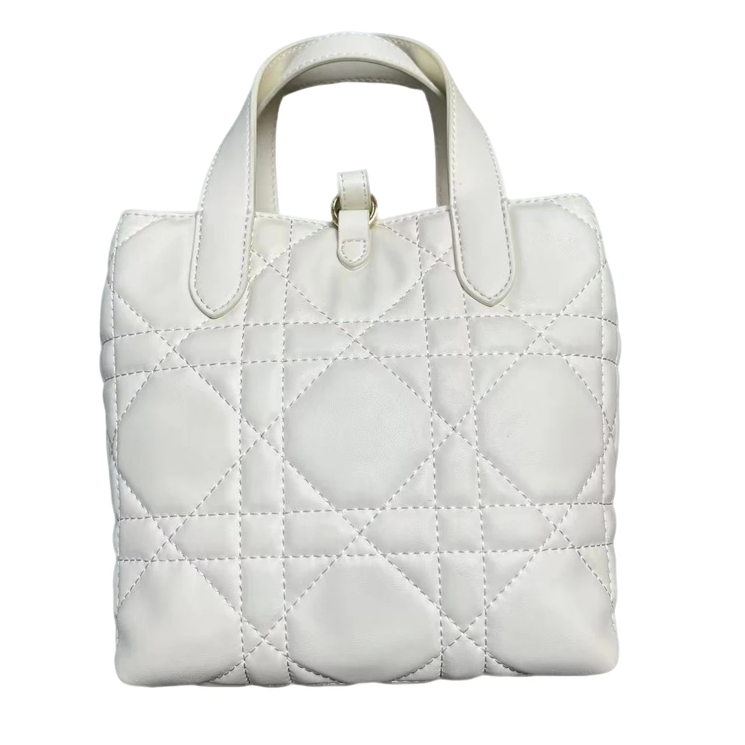 TOLEX2025新款手工时尚百搭菱格女三格市场白色19cm