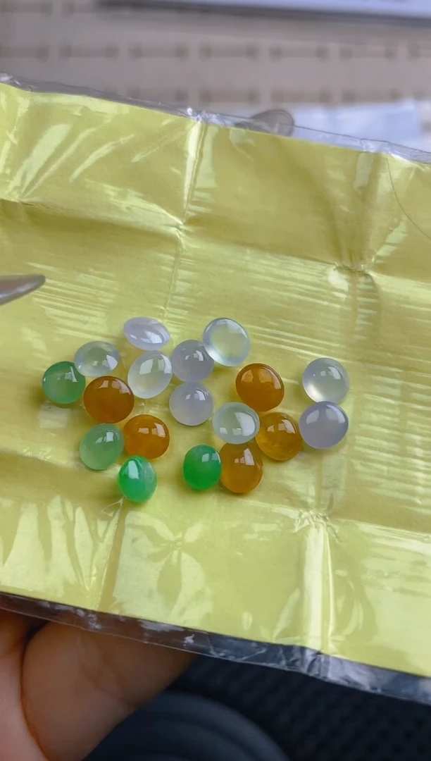 定制翡翠未镶嵌天然翡翠蛋面45