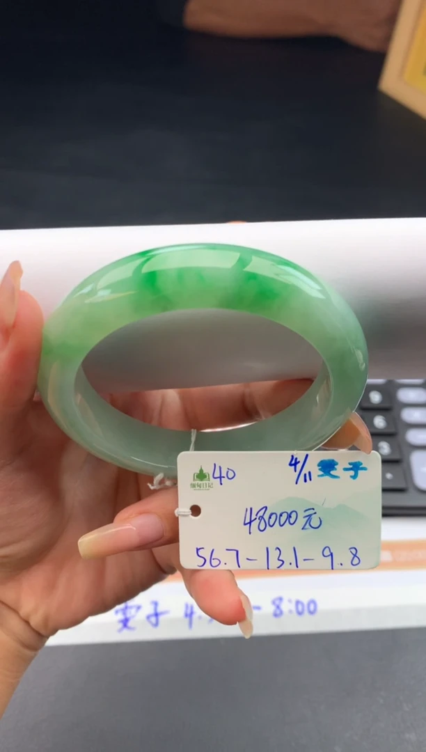 未镶嵌手镯翡翠翡翠自带#送人#，假一赔三