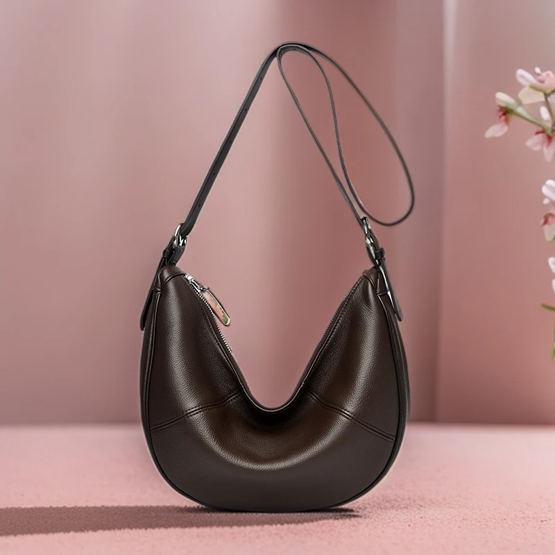 正品专柜女士2025新款百搭包包牛皮饺子包送老婆送女友通勤斜挎包