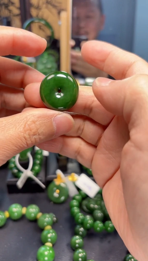 【闪购商品】和田玉（碧玉）吊坠(赠链)未镶嵌1