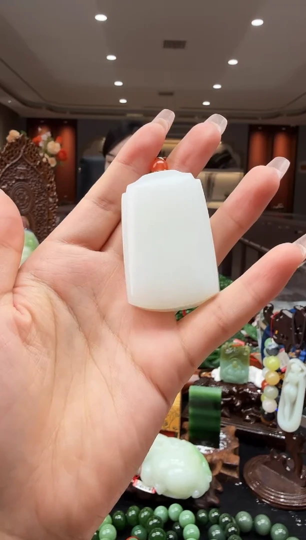 颈饰未镶嵌和田玉观*者hs