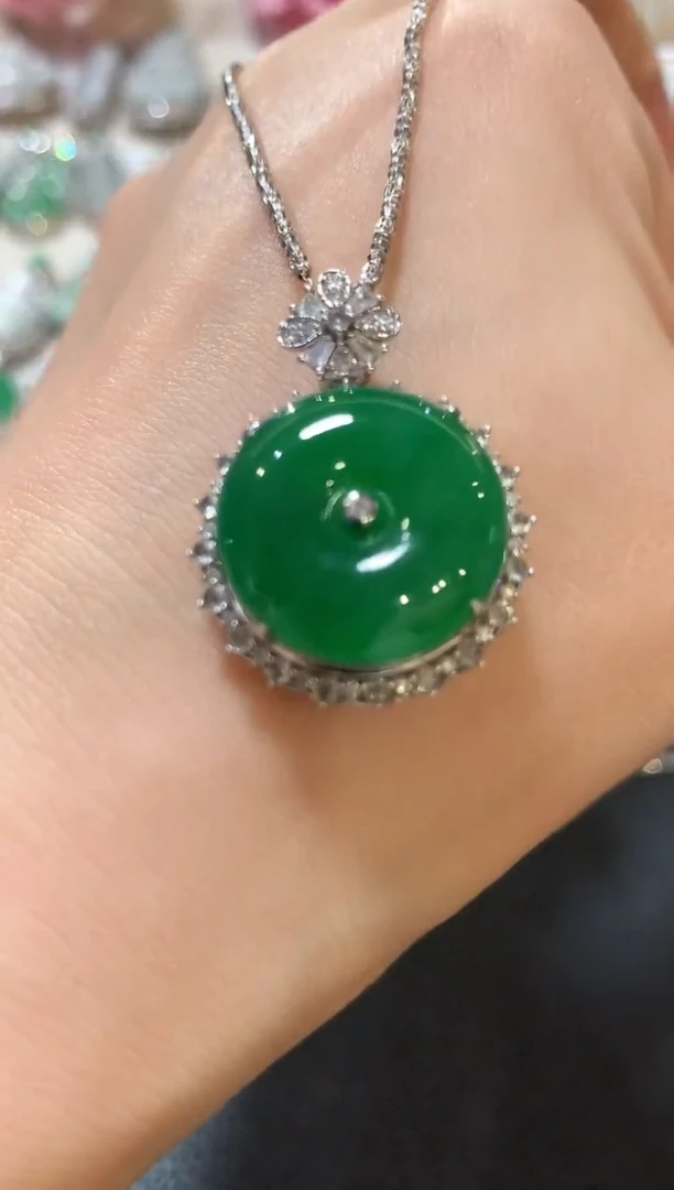 吊坠(不含链)18K金镶嵌翡翠z126