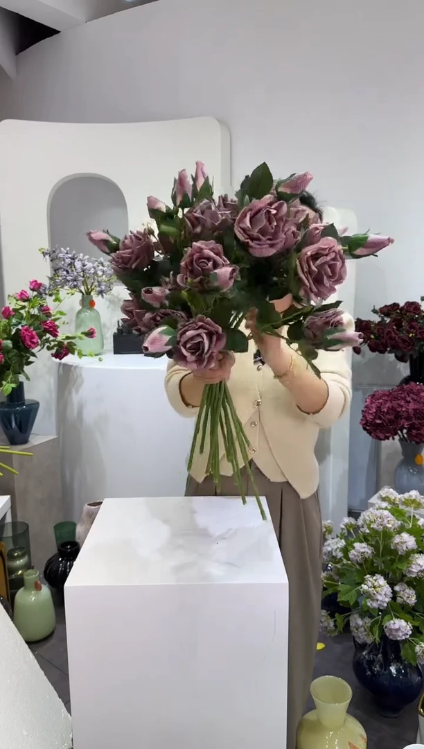 【闪购商品】藤18支灰咖玫瑰