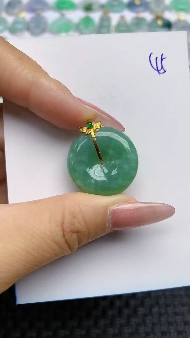 【闪购商品】翡翠颈饰18K金镶嵌天然A货翡翠 45