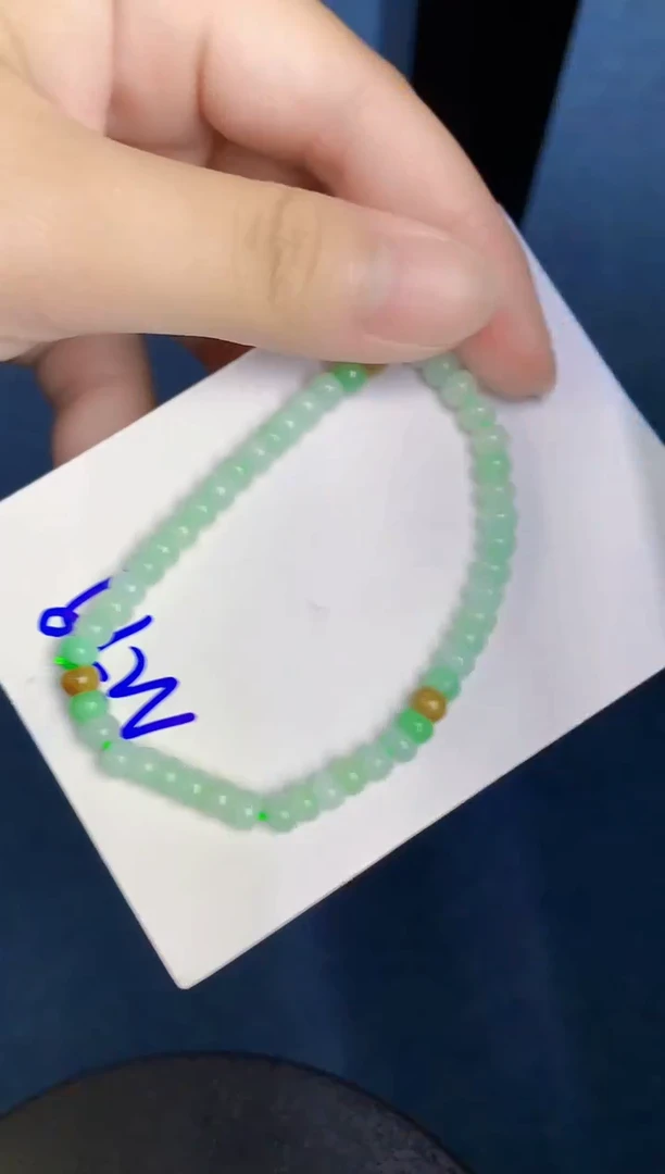 翡翠未镶嵌颈饰000000000