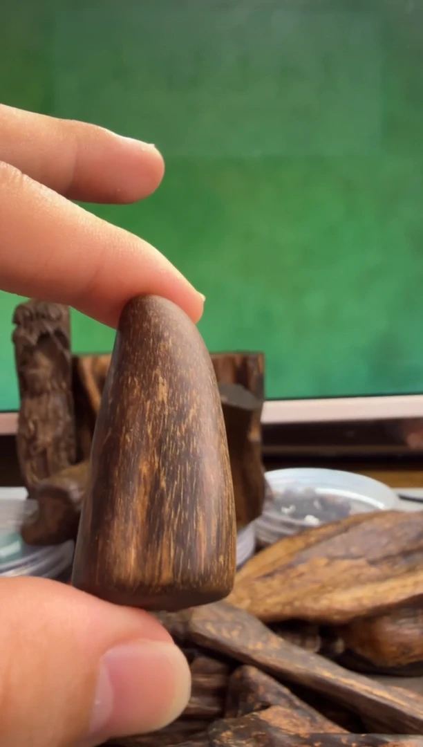 沉香手把件海南多样性发一