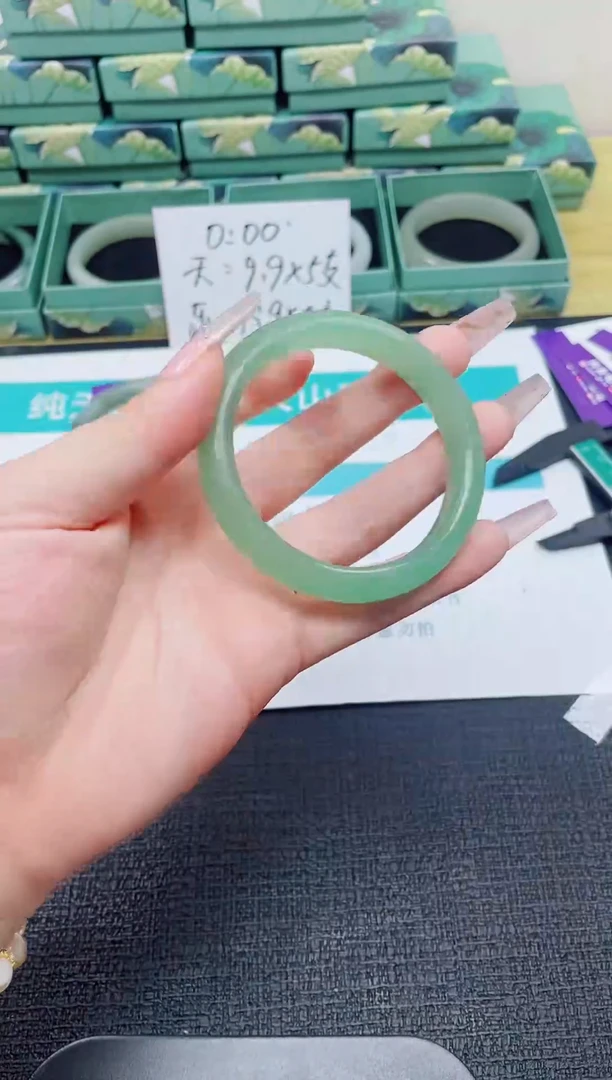 未镶嵌手镯石英质玉89-56