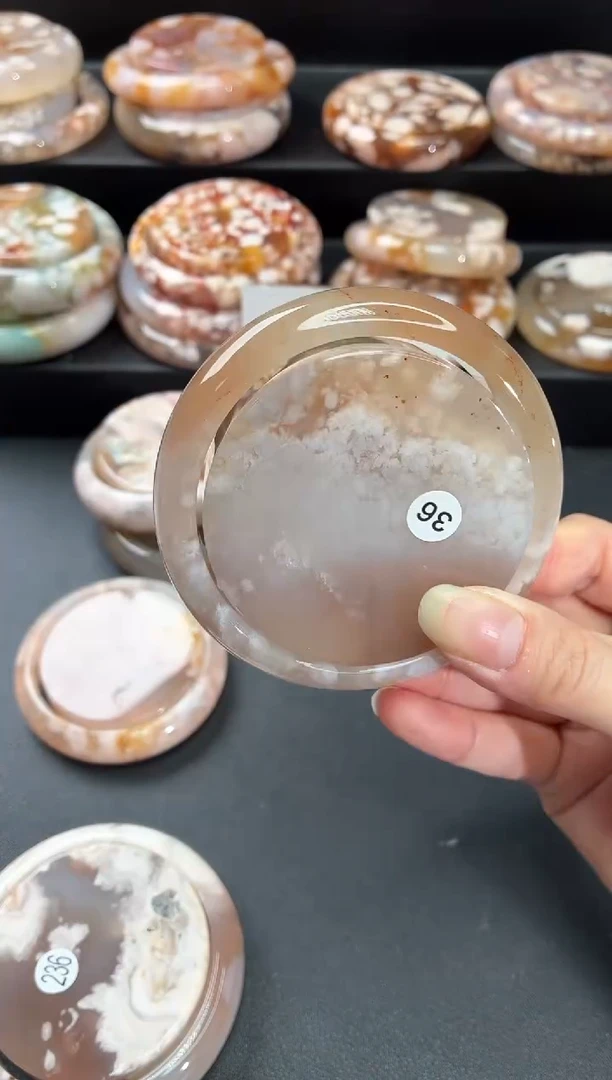 手镯玛瑙/玉髓未镶嵌石英质玉64圈(赠送镯心)圈口建议拍大