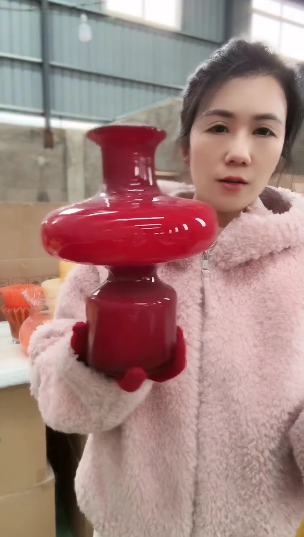 136直播玻璃花瓶