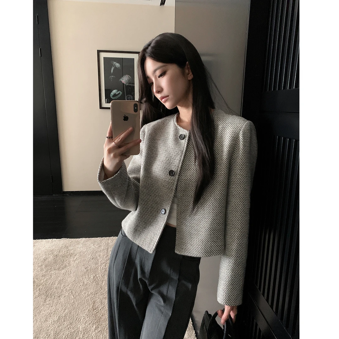 复古圆领小香风外套女春秋小个子高级感条纹宽松名媛千金短款上衣