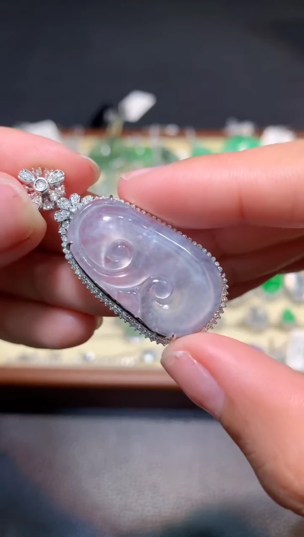 颈饰未镶嵌翡翠1