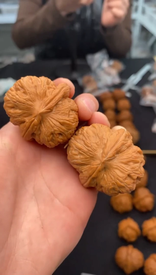 【闪购商品】文玩核桃把件肉元宝42-u239