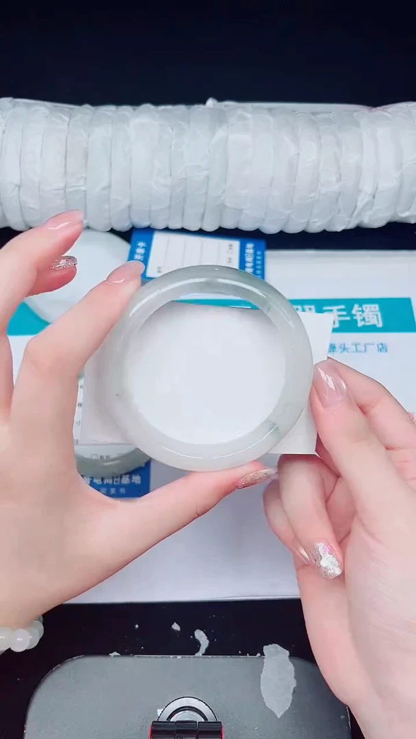 未镶嵌手镯石英质玉180-55/56