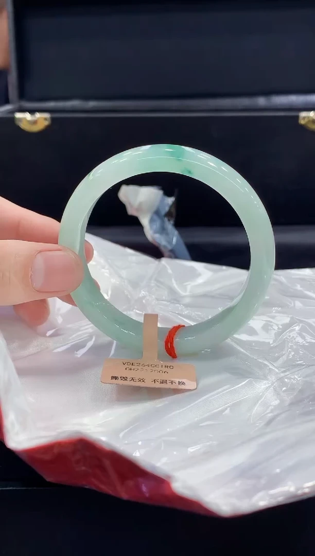 未镶嵌手镯翡翠翡翠手镯