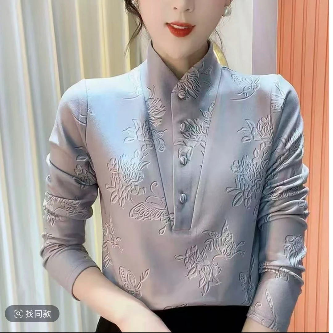 新款时尚女士秋冬德绒打底衫女洋气时髦遮肚子妈妈气质纽扣上衣潮