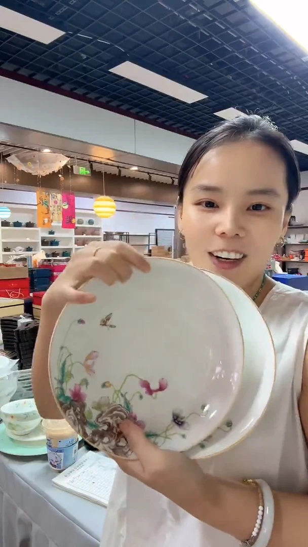 瓷片两个高端系列的盘子