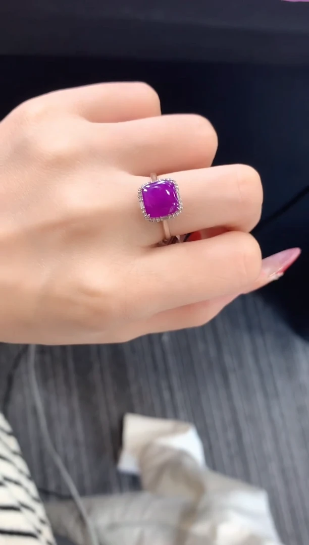 【闪购商品】苏纪石（舒俱来）.18K金镶嵌舒俱来戒指