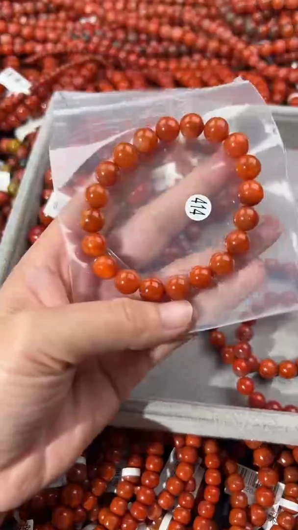南红玛瑙手串未镶嵌10+