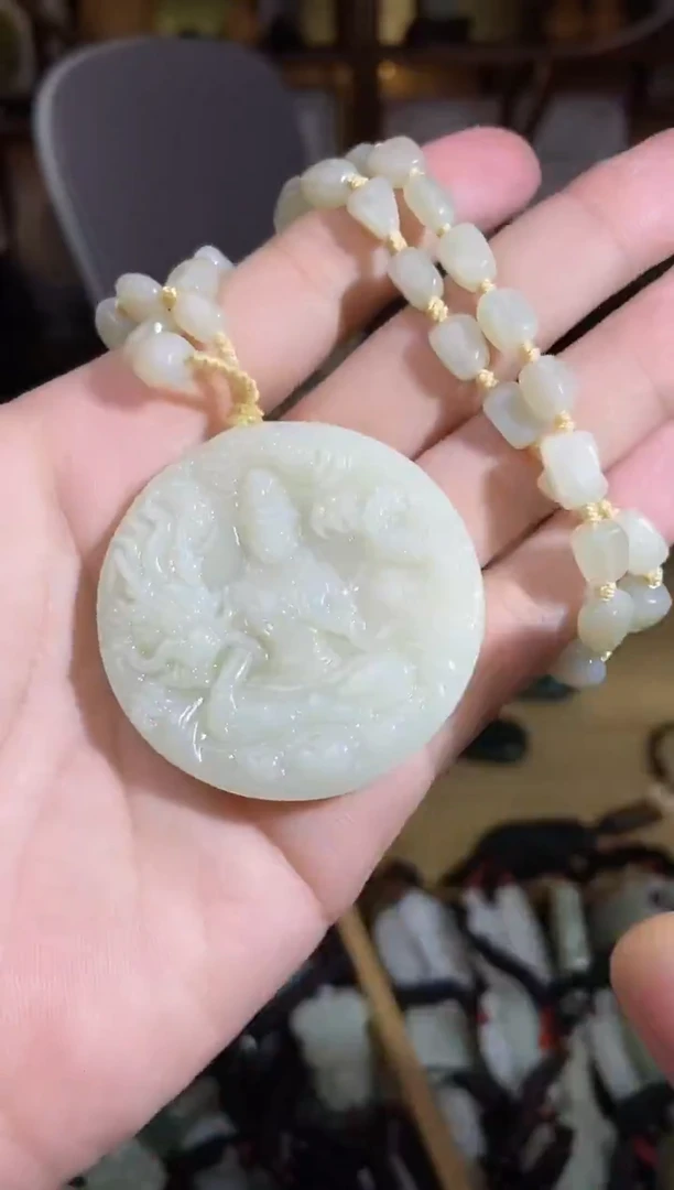 颈饰未镶嵌和田玉1